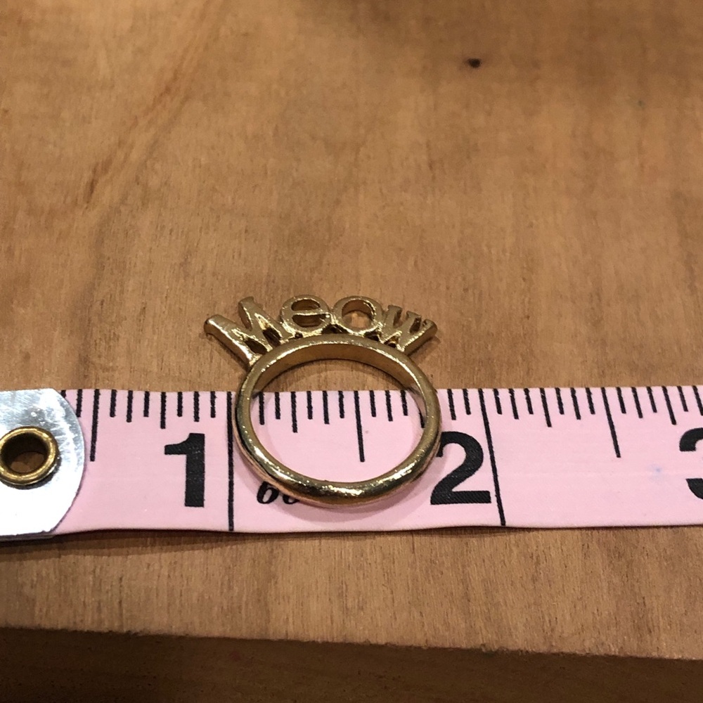 ModCloth Meow Cat Ring 🐱 - Picture 2 of 3